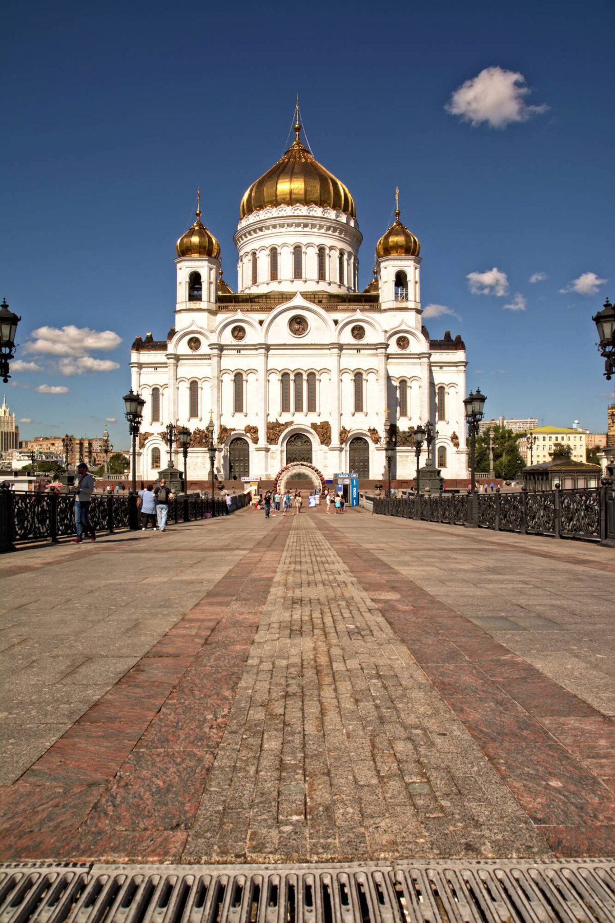 La meravigliosa cattedrale ricostruita a Mosca dopo le distruzioni del potere sovietico